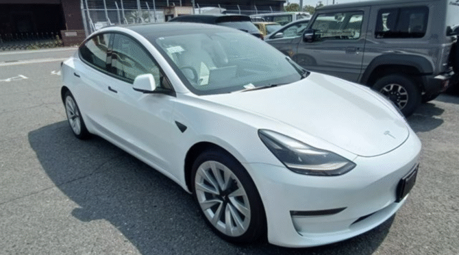 Tesla Model 3 Long Range
